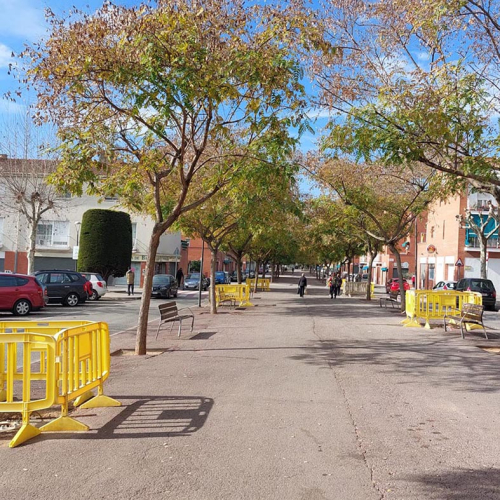 Obres de millora de la il·luminació del primer tram de Corts Catalanes