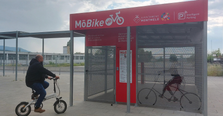 Posada en marxa de l'aparcament MoBike a Montmeló